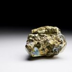 kiedy-stosowac-dolomit-na-dzialce-przewodnik-po-wlasciwosciach-i-zastosowaniu-tego-mineralu-w-ogrodzie